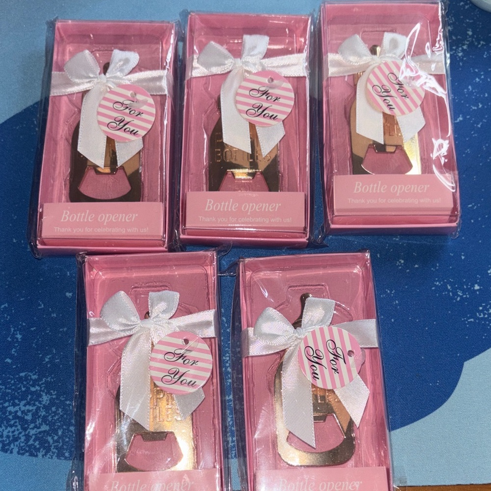 “Poppin Bottles” baby shower party favors bundle BN - Picture 2 of 4